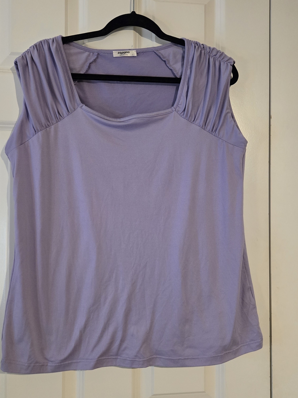 Zeagoo Lilac Sleeveless Scoop Neck Tank